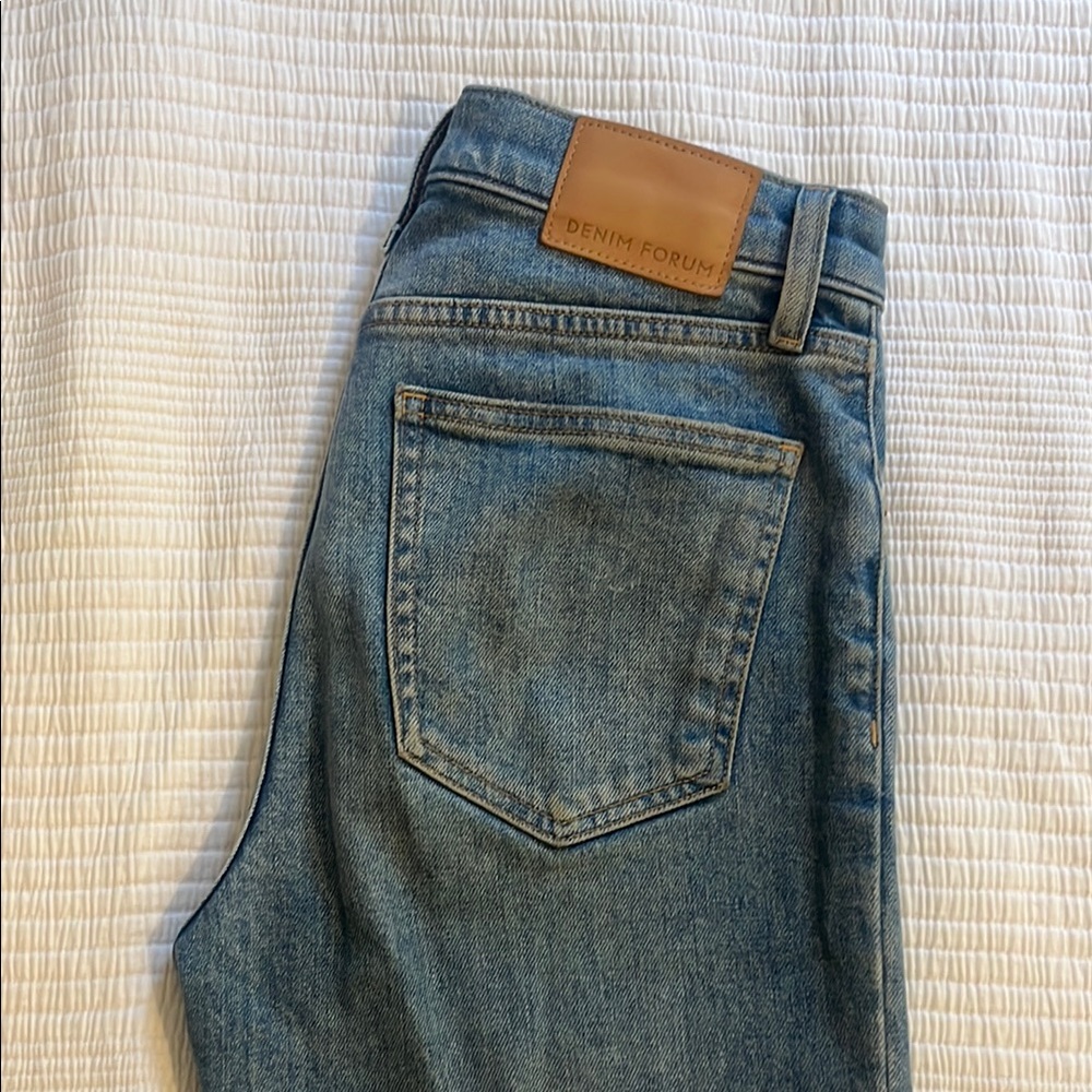 Denim Forum Blue Jeans- the Arlo high rise straight 28L
